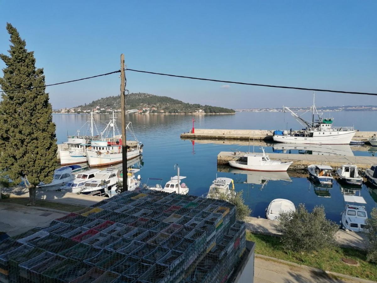 Apartman Nina Kali Buitenkant foto