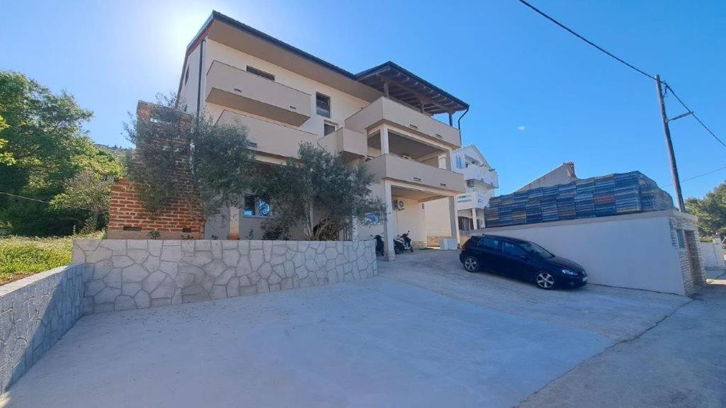 Apartman Nina Kali Buitenkant foto